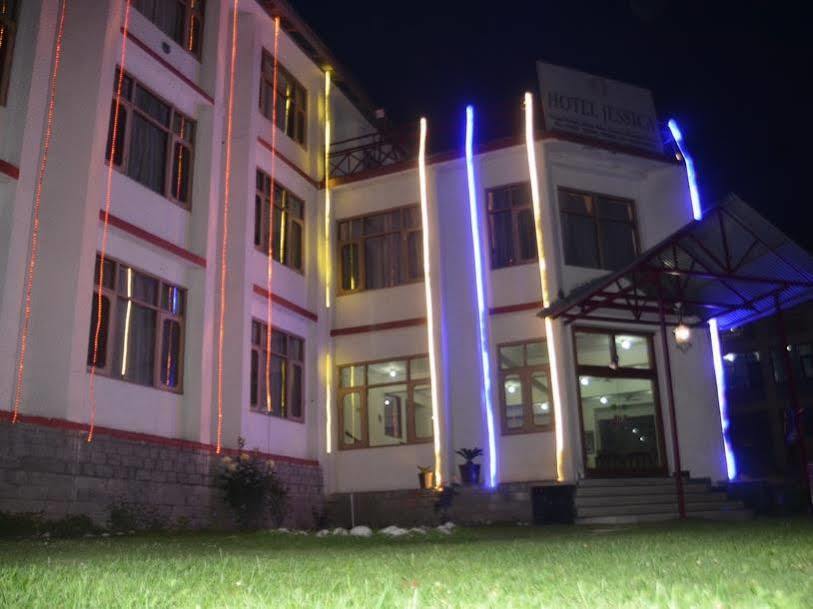 Hotel Jessica Manali  Bagian luar foto
